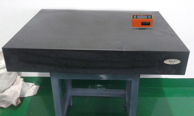 [大理石平板檢測(cè)]如何使用角差法檢定大理石平板的平面度？